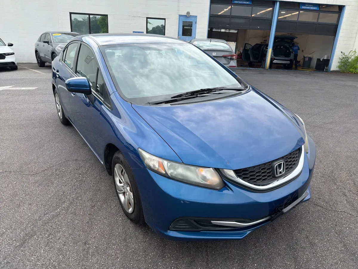2015 Honda Civic LX thumbnail 14