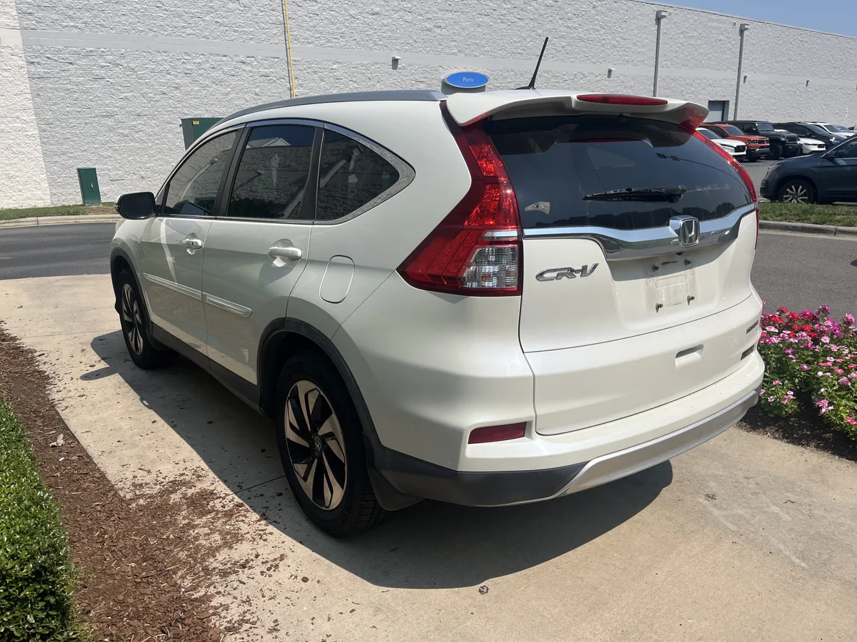 2015 Honda CR-V Touring thumbnail 6