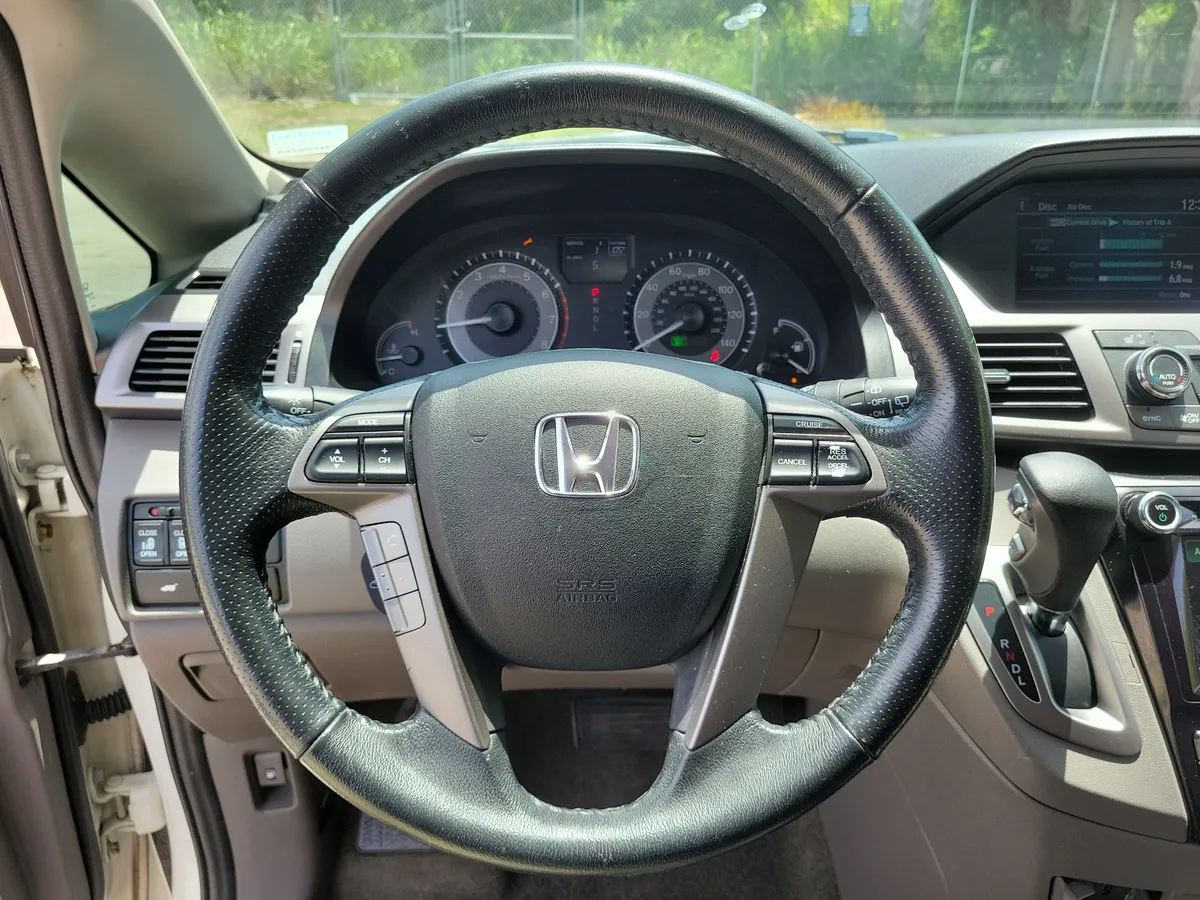 2015 Honda Odyssey EX-L thumbnail 16