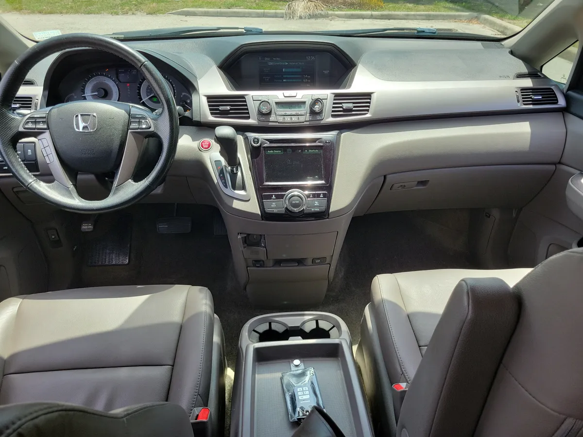 2015 Honda Odyssey EX-L thumbnail 25