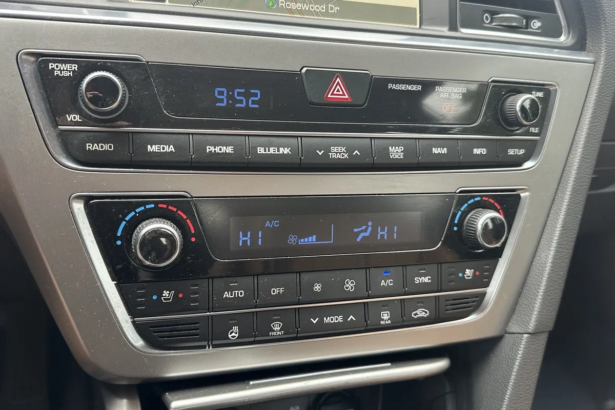 2015 Hyundai Sonata 2.4L Limited thumbnail 23