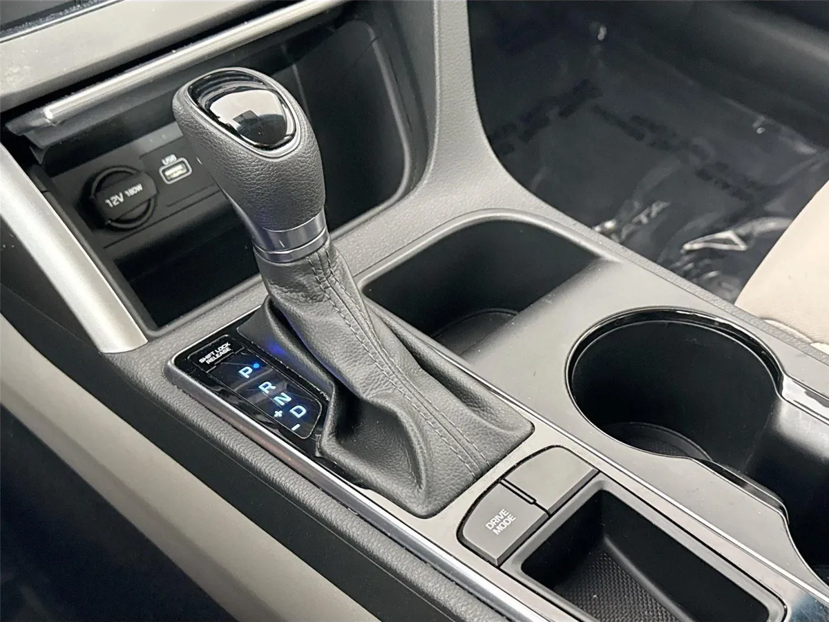 2015 Hyundai Sonata 2.4L SE thumbnail 22
