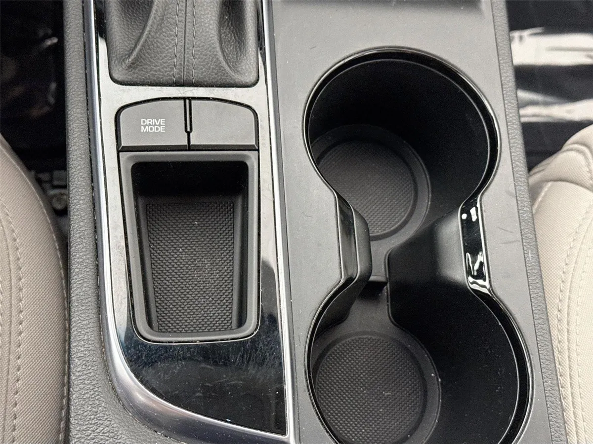 2015 Hyundai Sonata 2.4L SE thumbnail 24