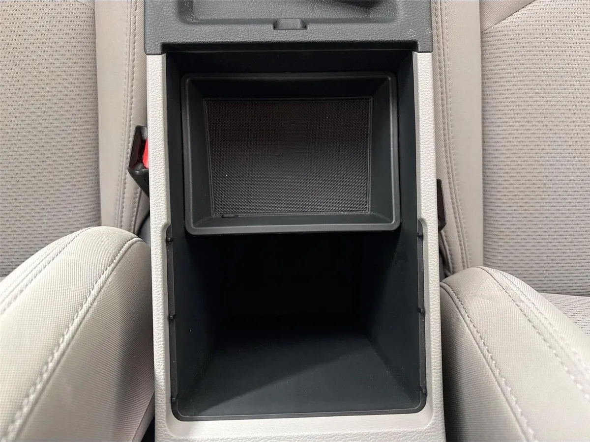 2015 Hyundai Sonata 2.4L SE thumbnail 30
