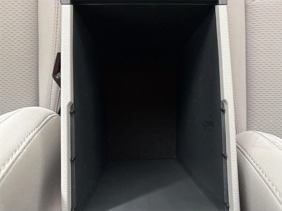 2015 Hyundai Sonata 2.4L SE thumbnail 31
