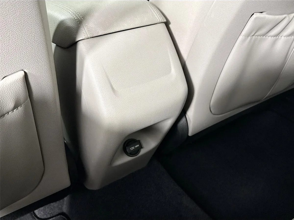 2015 Hyundai Sonata 2.4L SE thumbnail 32