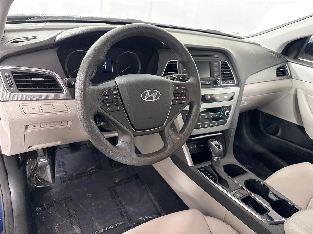 2015 Hyundai Sonata 2.4L SE thumbnail 4