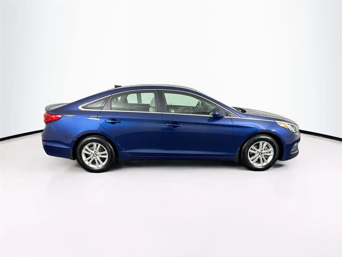 2015 Hyundai Sonata 2.4L SE thumbnail 8