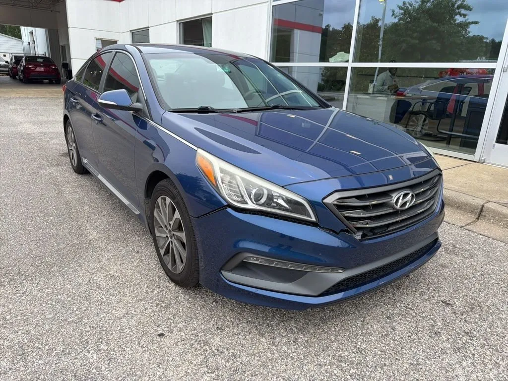 2015 Hyundai Sonata Sport thumbnail 4