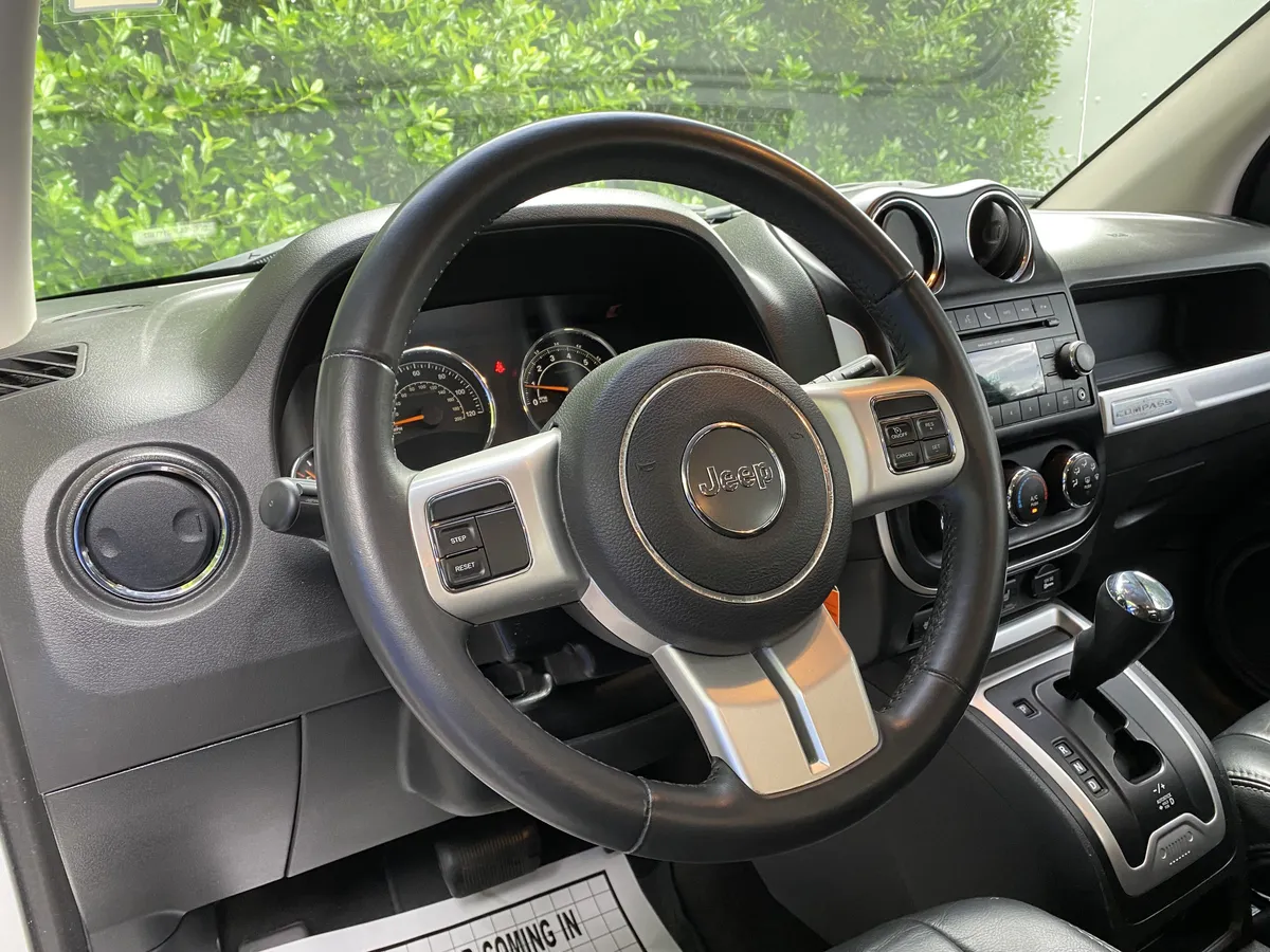 2015 Jeep Compass High Altitude Edition thumbnail 15
