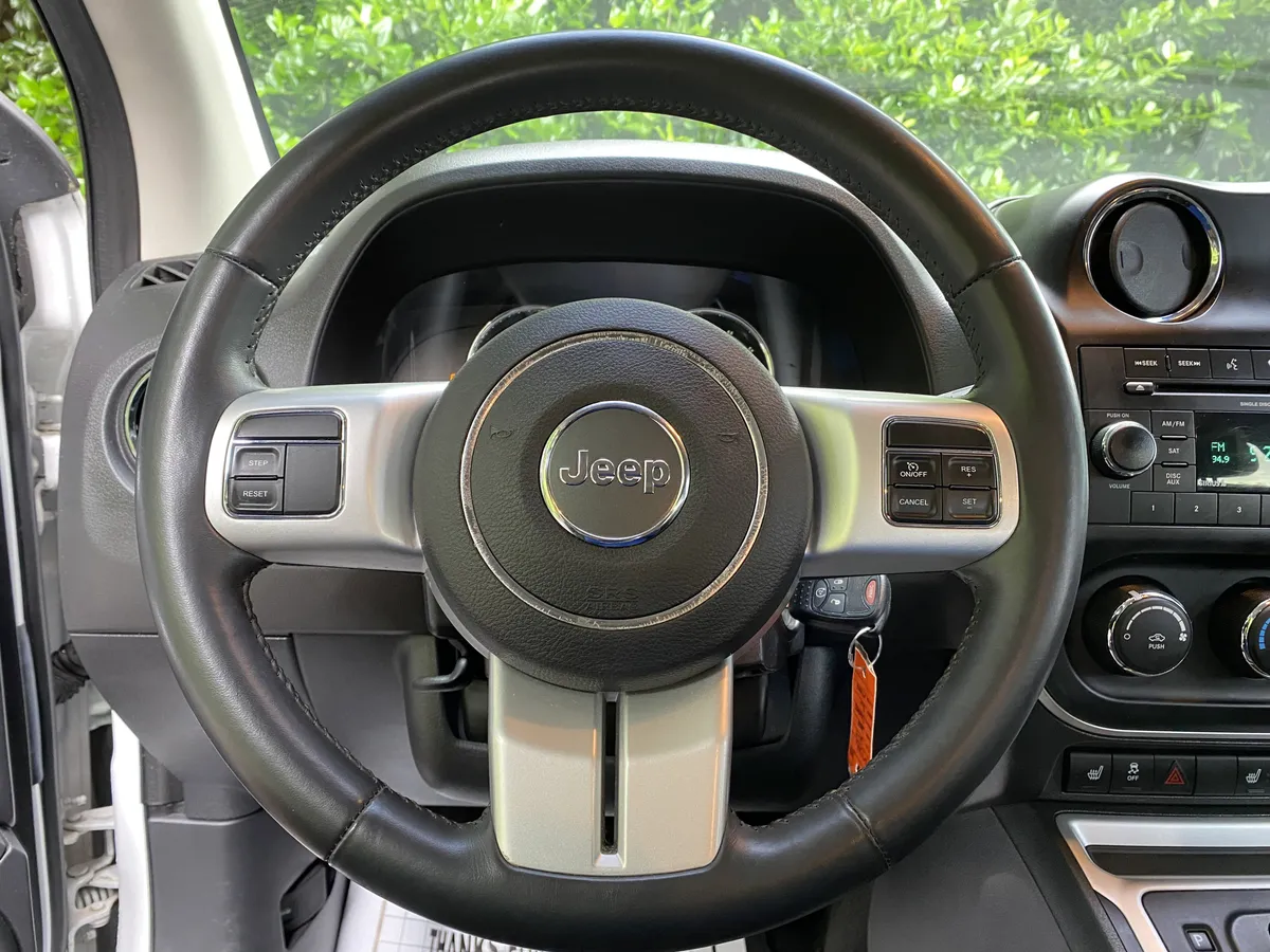 2015 Jeep Compass High Altitude Edition thumbnail 16