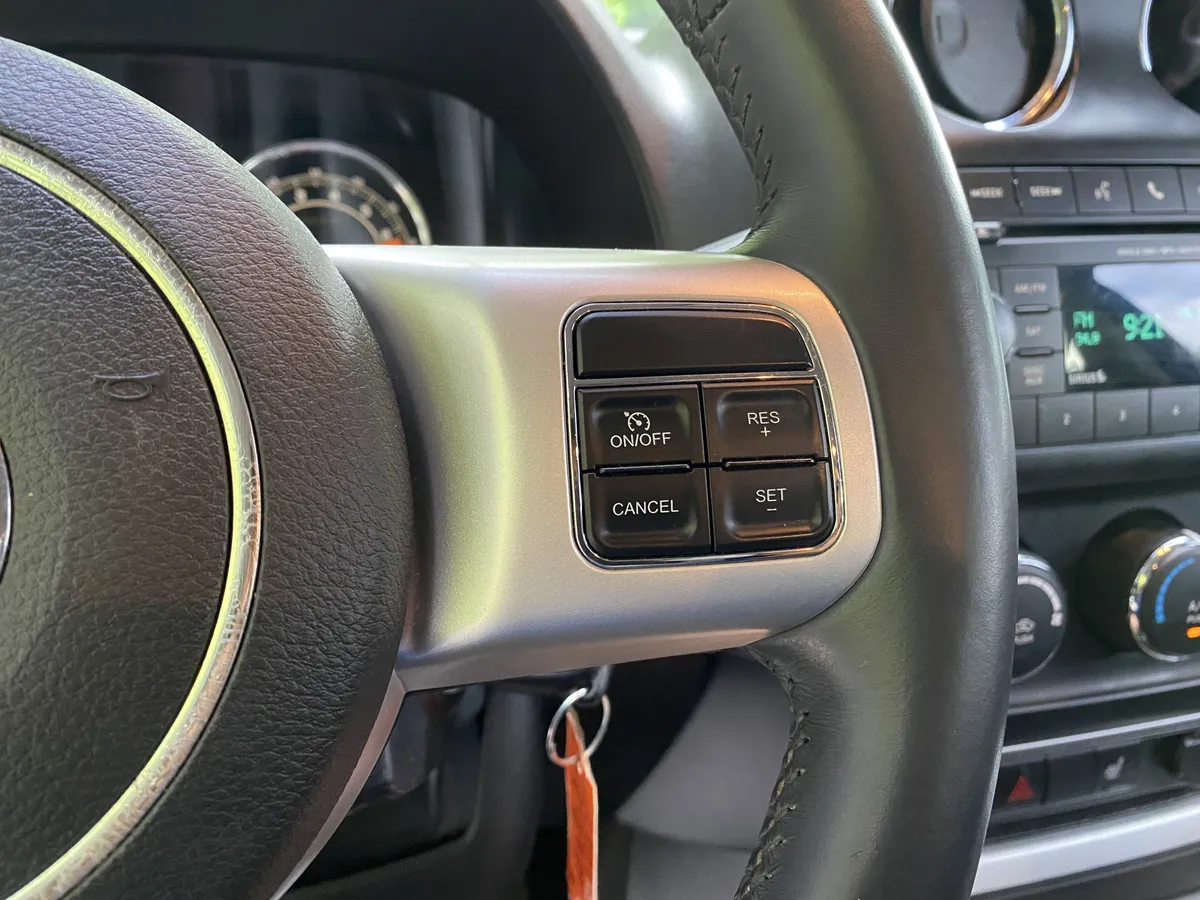 2015 Jeep Compass High Altitude Edition thumbnail 18