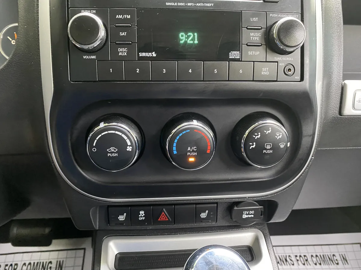 2015 Jeep Compass High Altitude Edition thumbnail 24