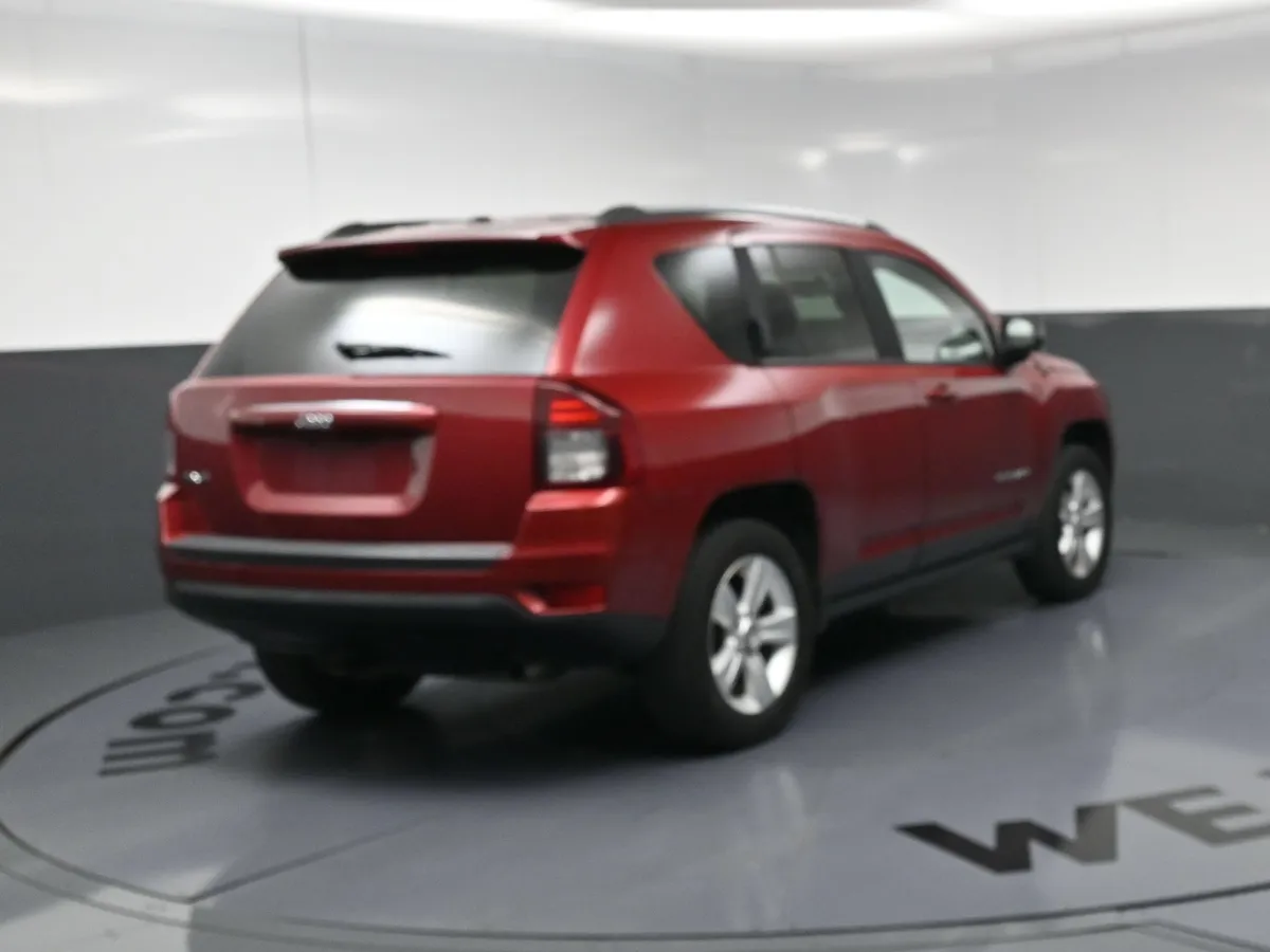 2015 Jeep Compass Sport thumbnail 16