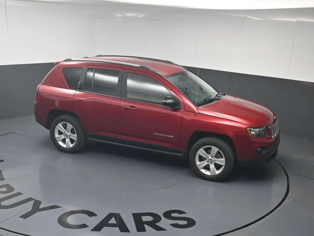 2015 Jeep Compass Sport thumbnail 22