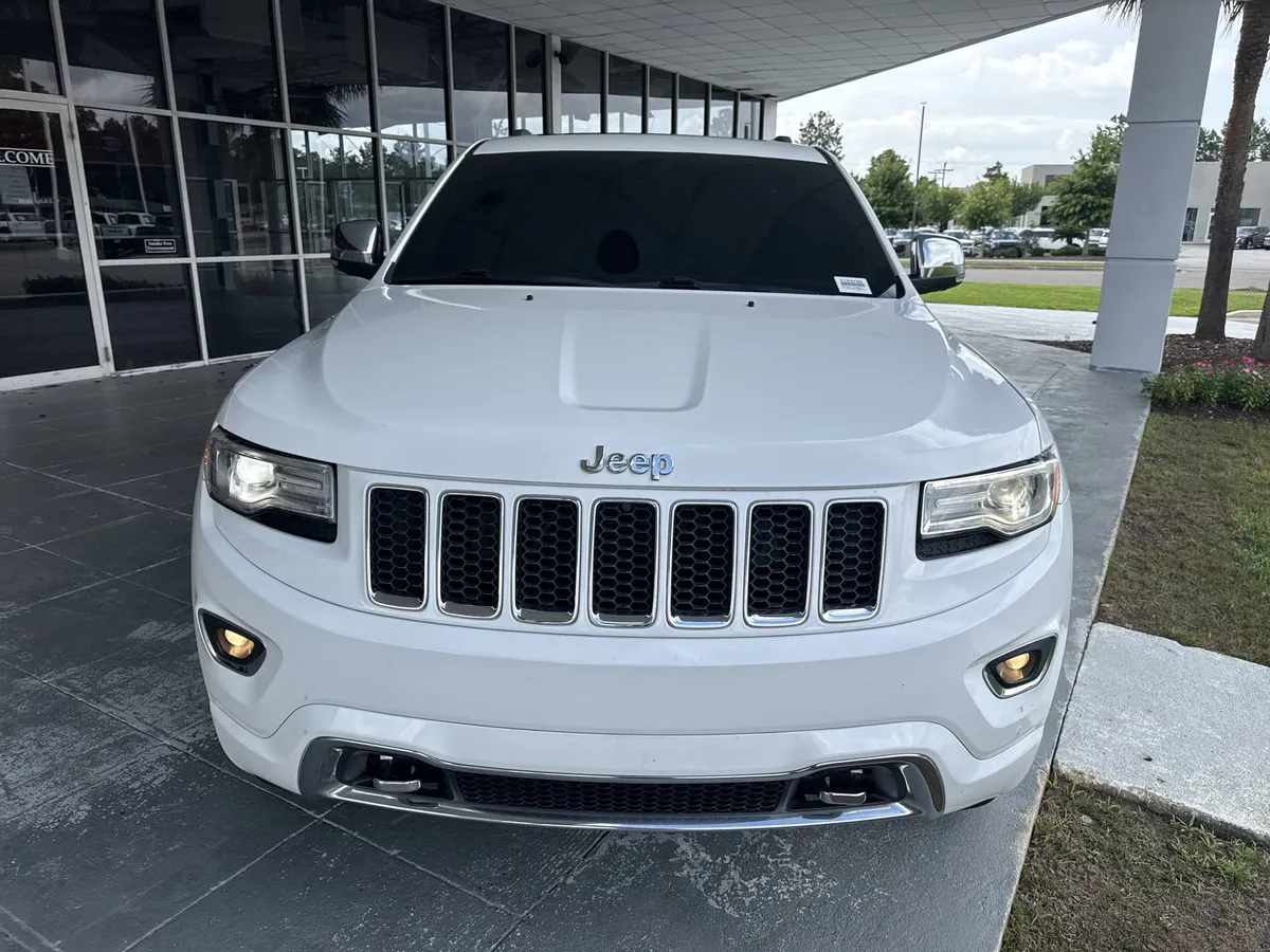 2015 Jeep Grand Cherokee Overland thumbnail 2