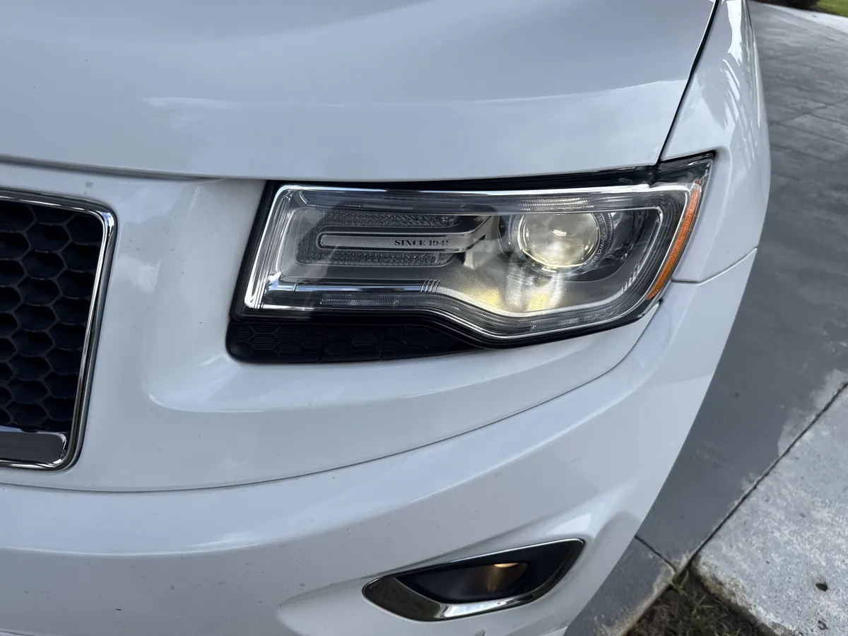 2015 Jeep Grand Cherokee Overland thumbnail 6