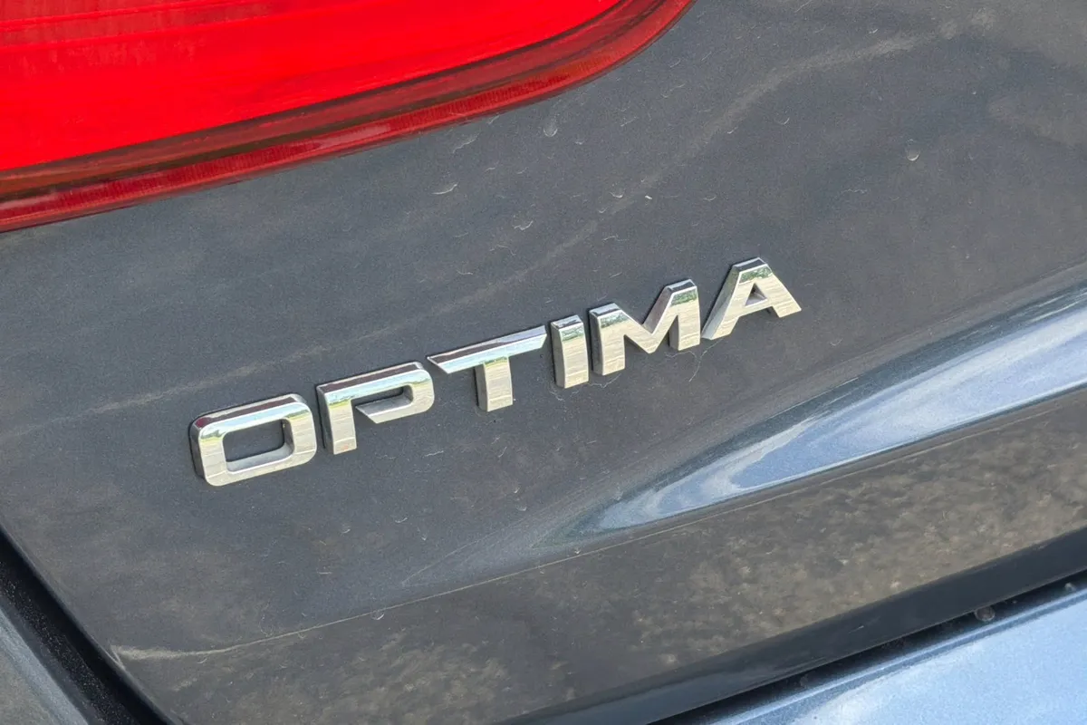 2015 Kia Optima EX thumbnail 35