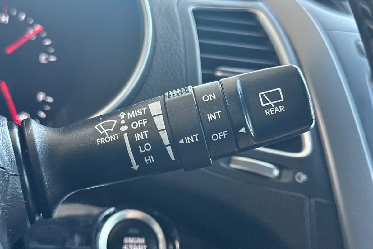 2015 Kia Sorento SX thumbnail 31