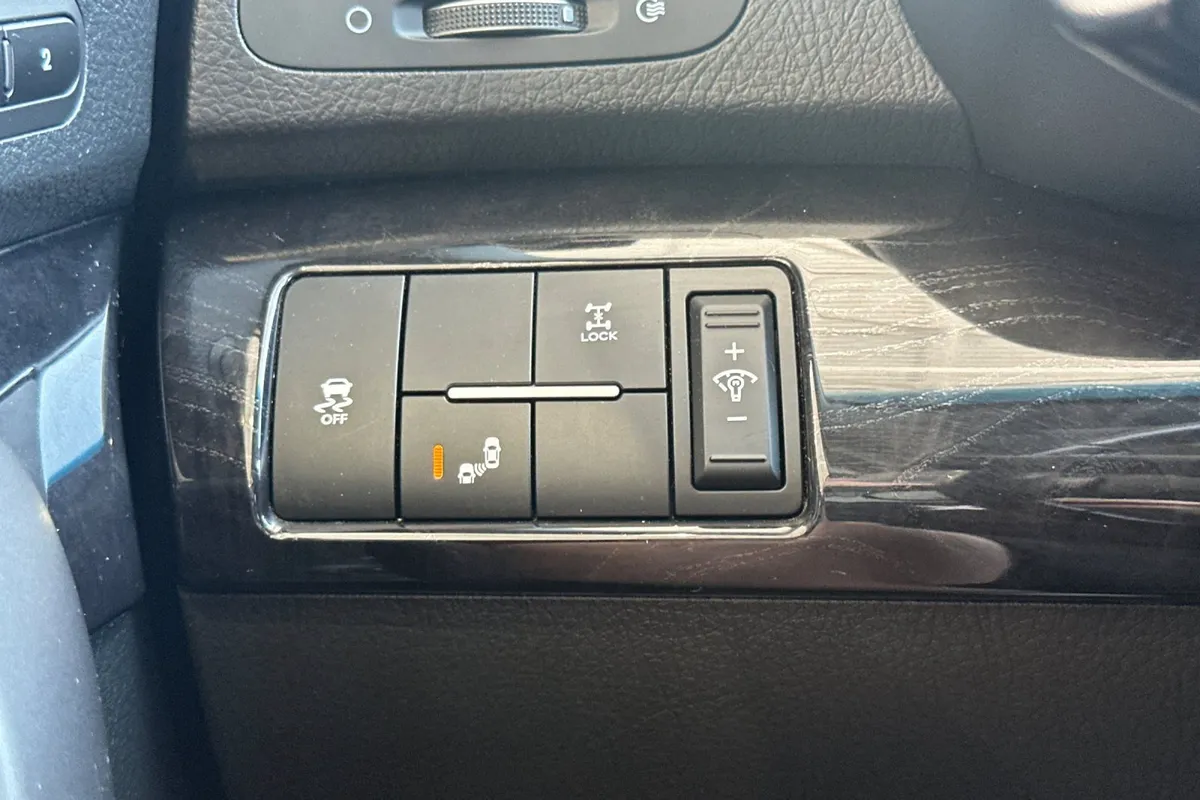 2015 Kia Sorento SX thumbnail 34