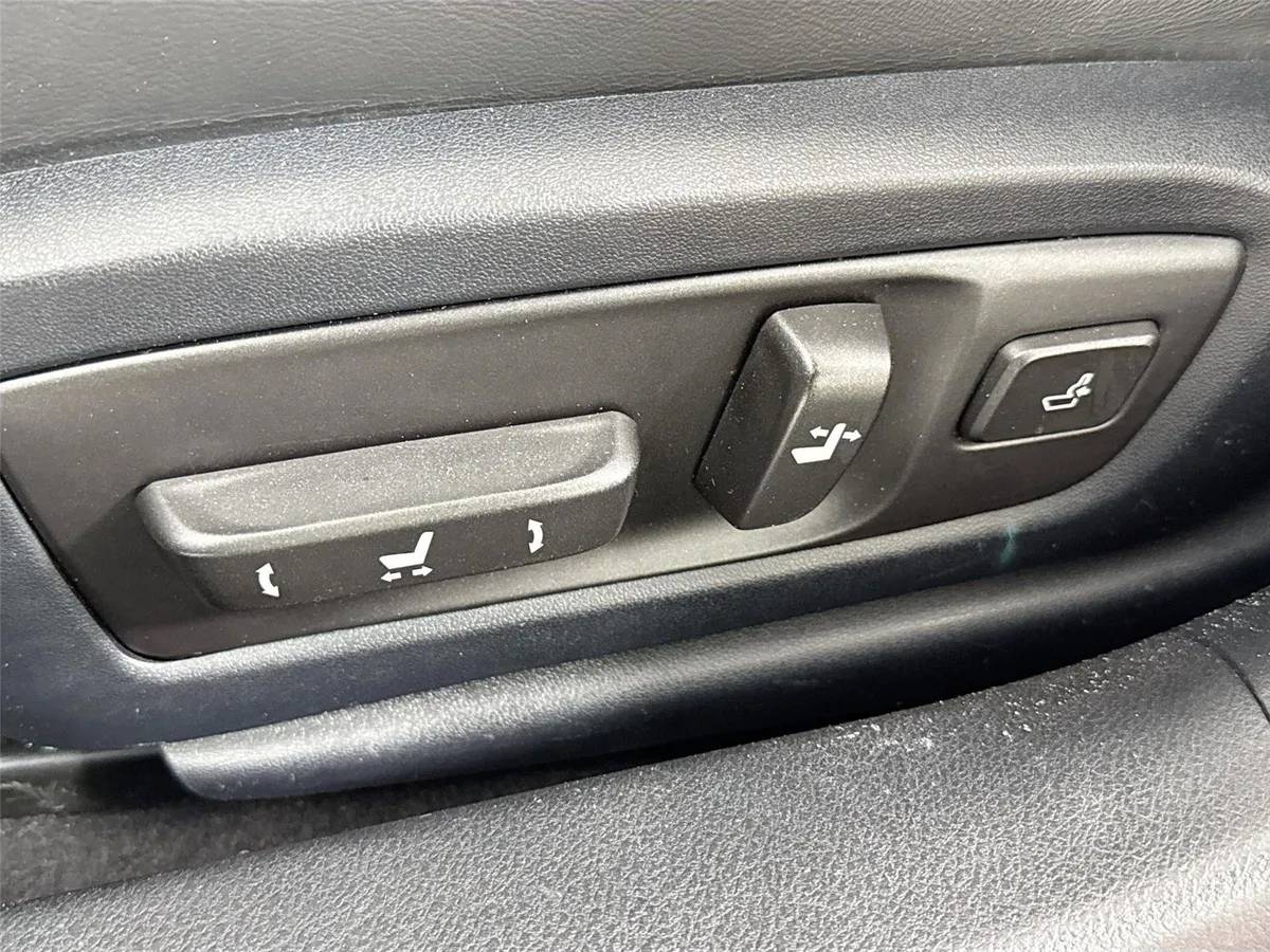 2015 Lexus GS 350 Crafted Line thumbnail 30