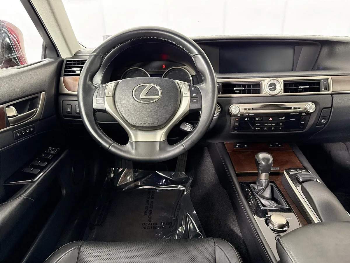 2015 Lexus GS 350 Crafted Line thumbnail 32