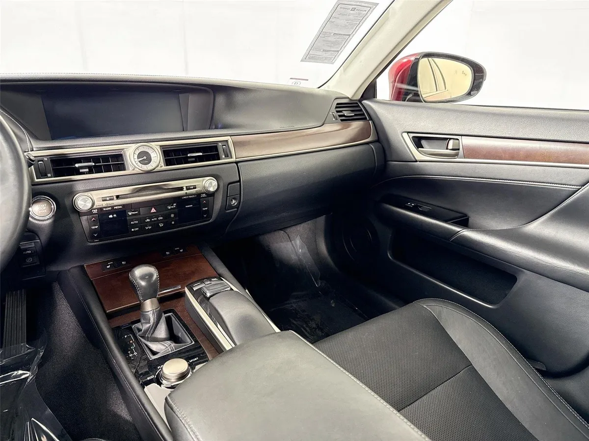 2015 Lexus GS 350 Crafted Line thumbnail 33