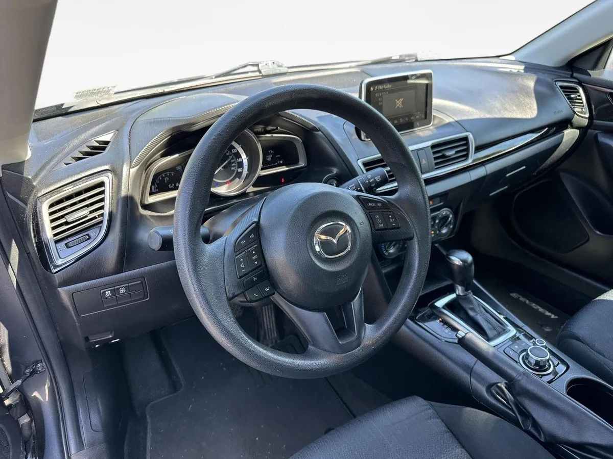 2015 Mazda Mazda3 i Sport thumbnail 11