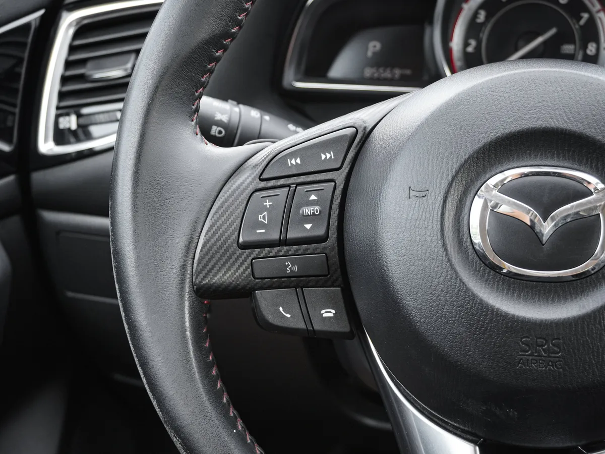 2015 Mazda Mazda3 s Grand Touring thumbnail 19