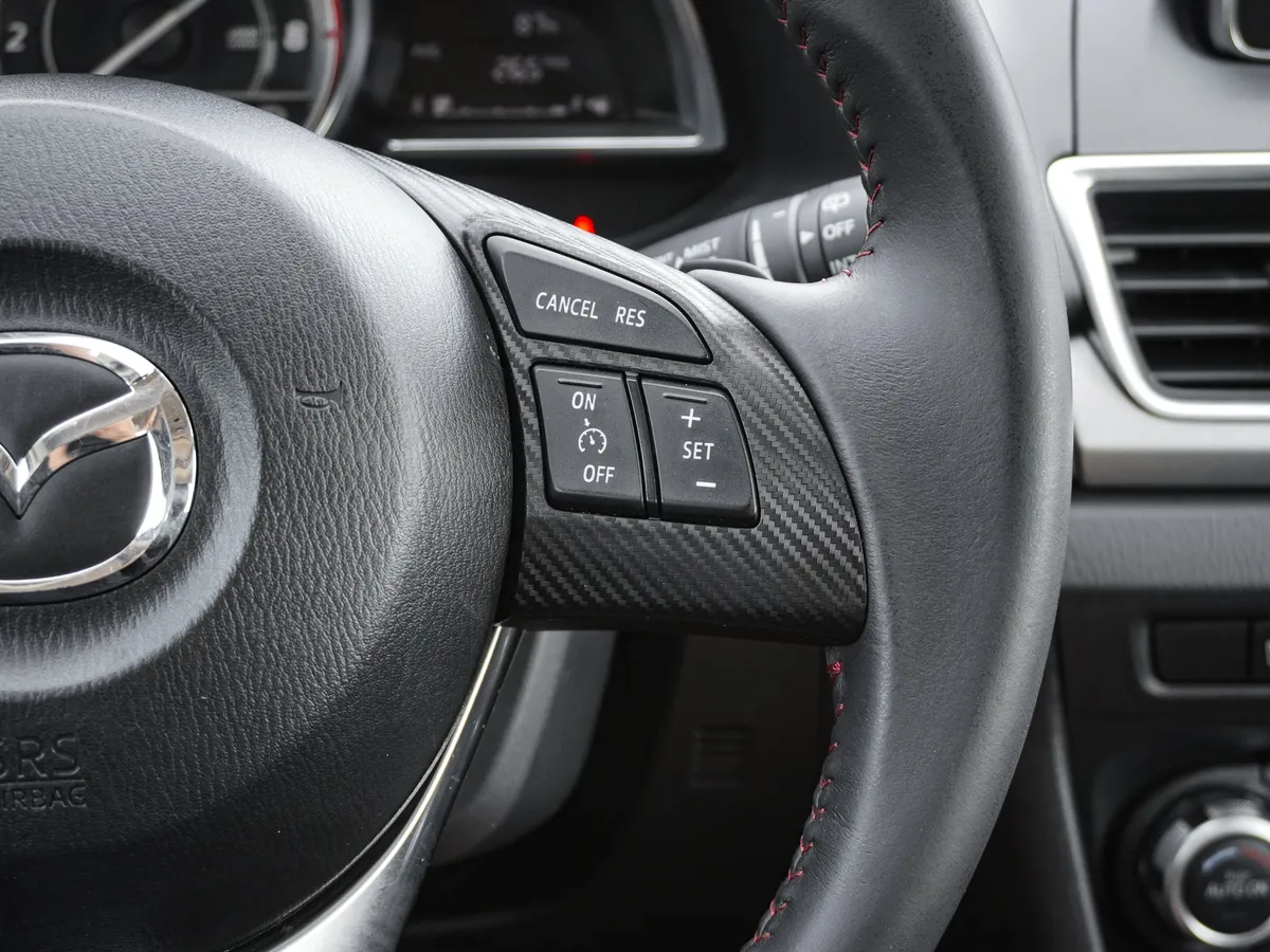 2015 Mazda Mazda3 s Grand Touring thumbnail 20