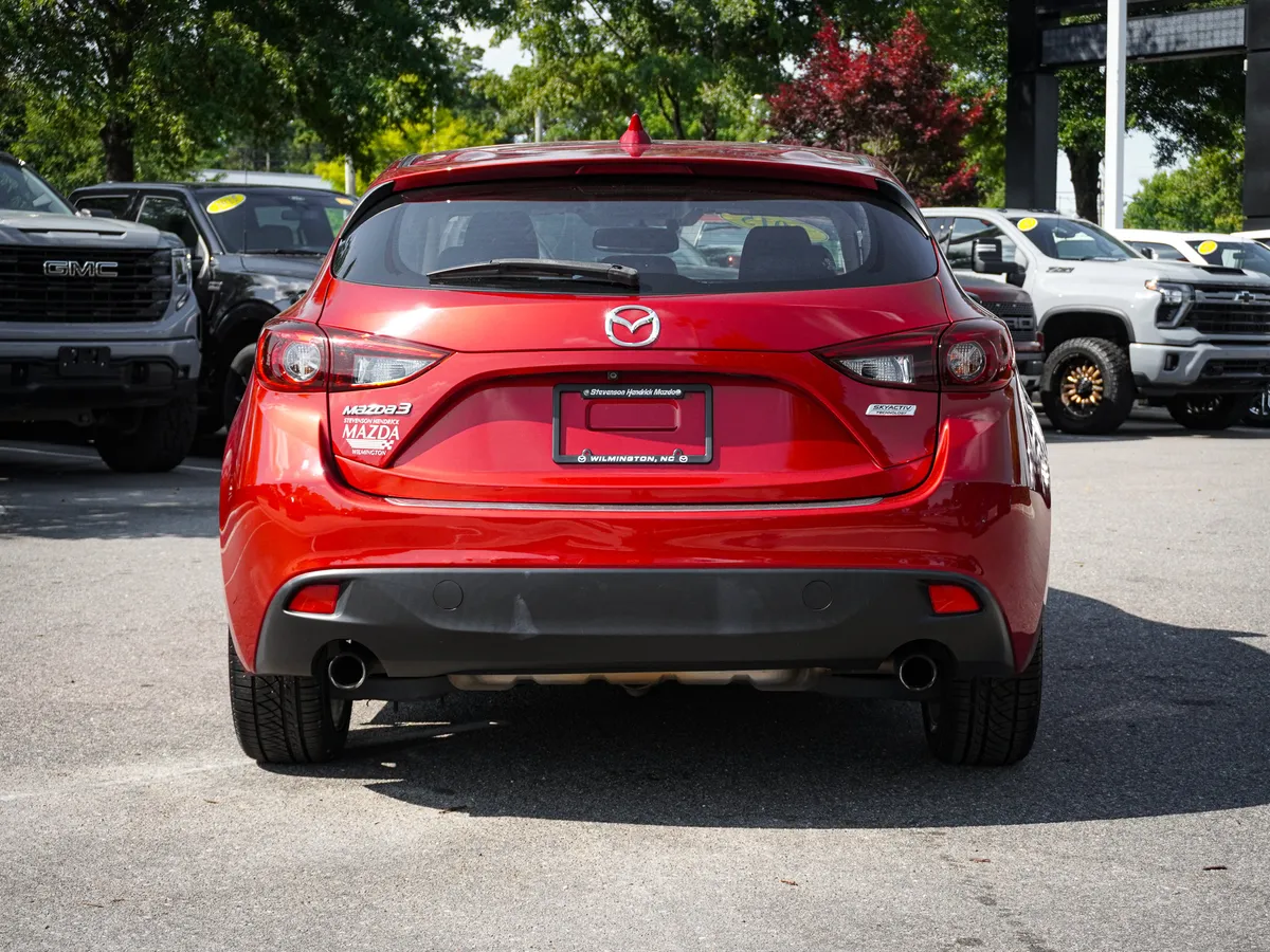2015 Mazda Mazda3 s Grand Touring thumbnail 9