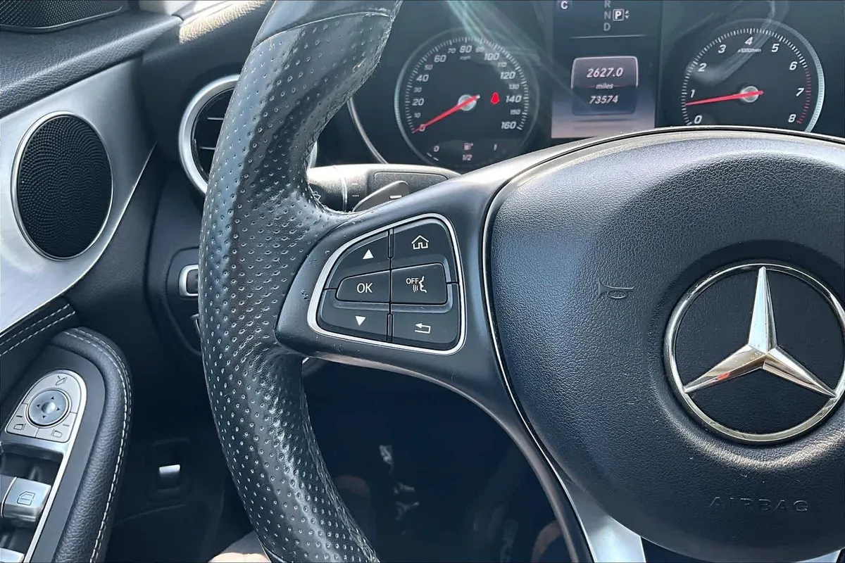 2015 Mercedes-Benz C 300 C 300 thumbnail 24