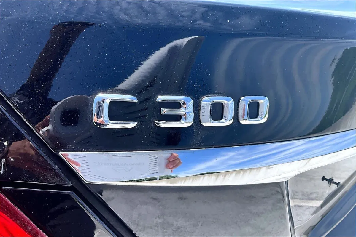 2015 Mercedes-Benz C 300 C 300 thumbnail 30