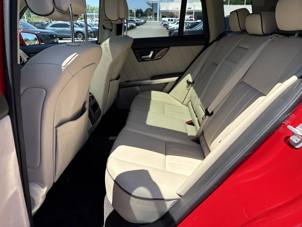 2015 Mercedes-Benz GLK 4MATIC® 4dr GLK 250 BlueTEC thumbnail 31