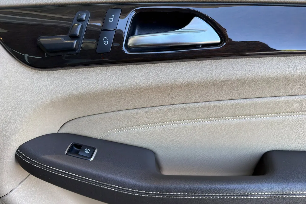 2015 Mercedes-Benz M-Class ML 350 thumbnail 21