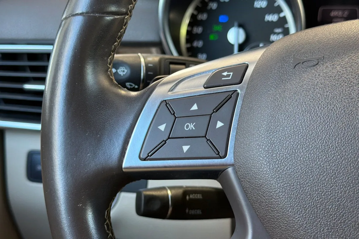 2015 Mercedes-Benz M-Class ML 350 thumbnail 29