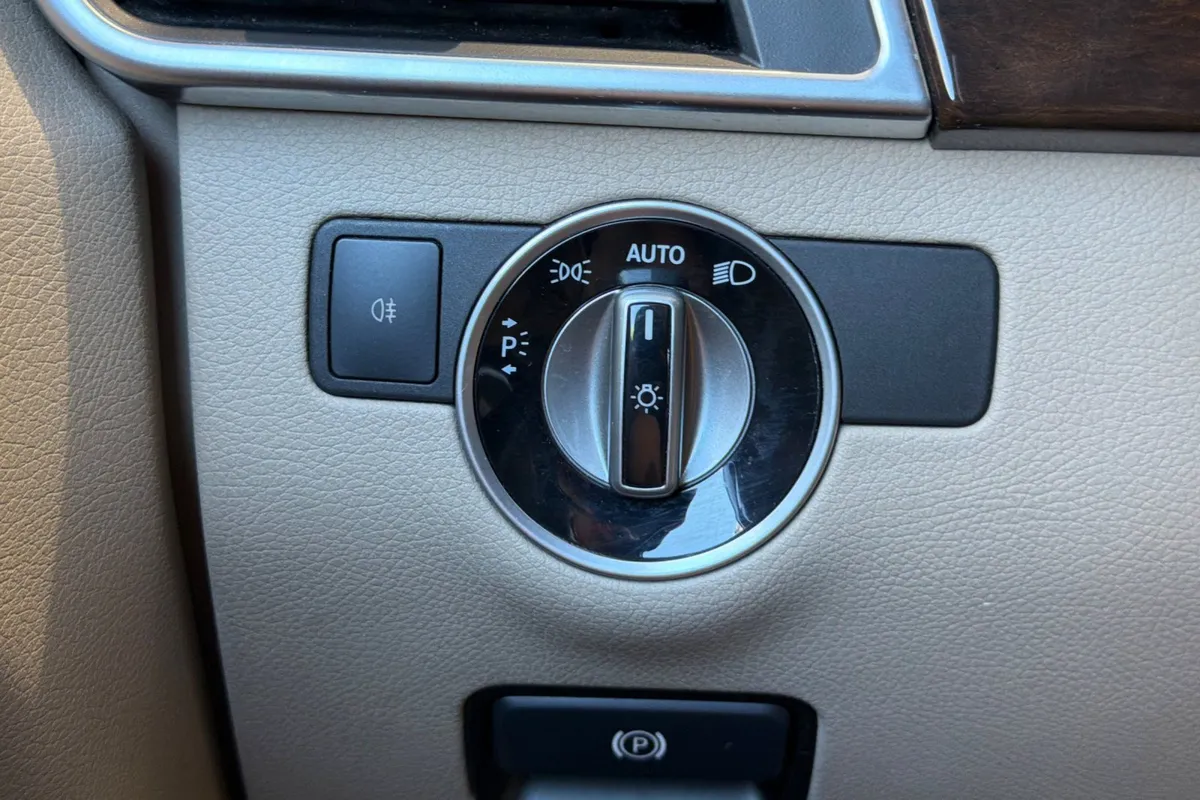 2015 Mercedes-Benz M-Class ML 350 thumbnail 35