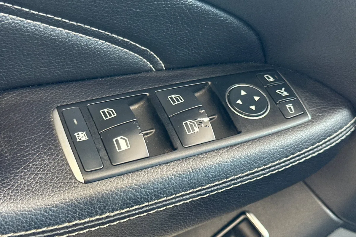 2015 Mercedes-Benz M-Class ML 350 thumbnail 12