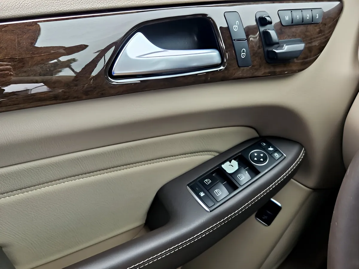 2015 Mercedes-Benz M-Class ML 350 thumbnail 19