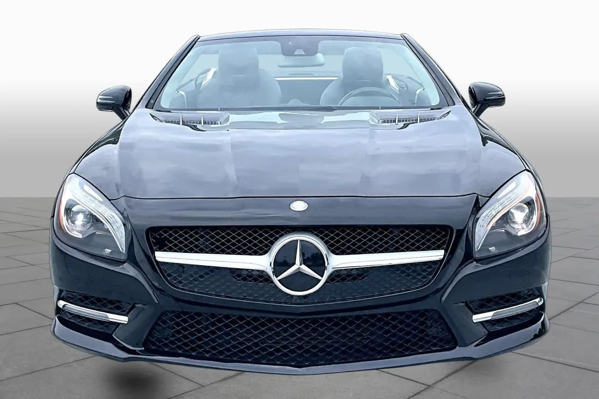 2015 Mercedes-Benz SL 550 SL 550 thumbnail 4