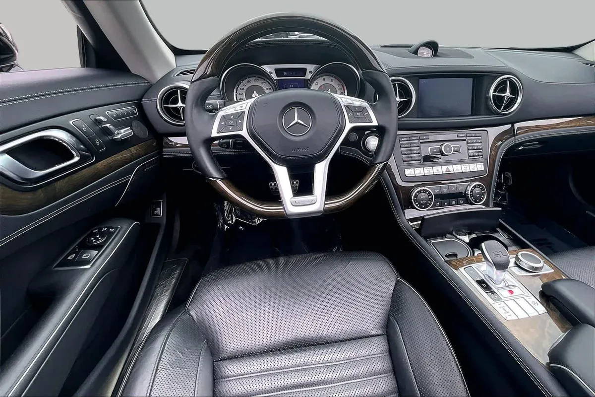 2015 Mercedes-Benz SL 550 SL 550 thumbnail 6