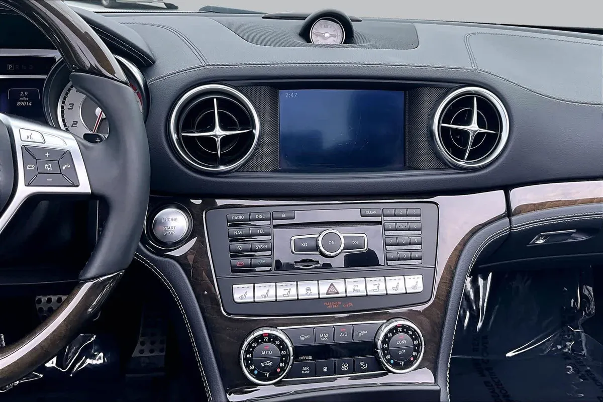 2015 Mercedes-Benz SL 550 SL 550 thumbnail 7