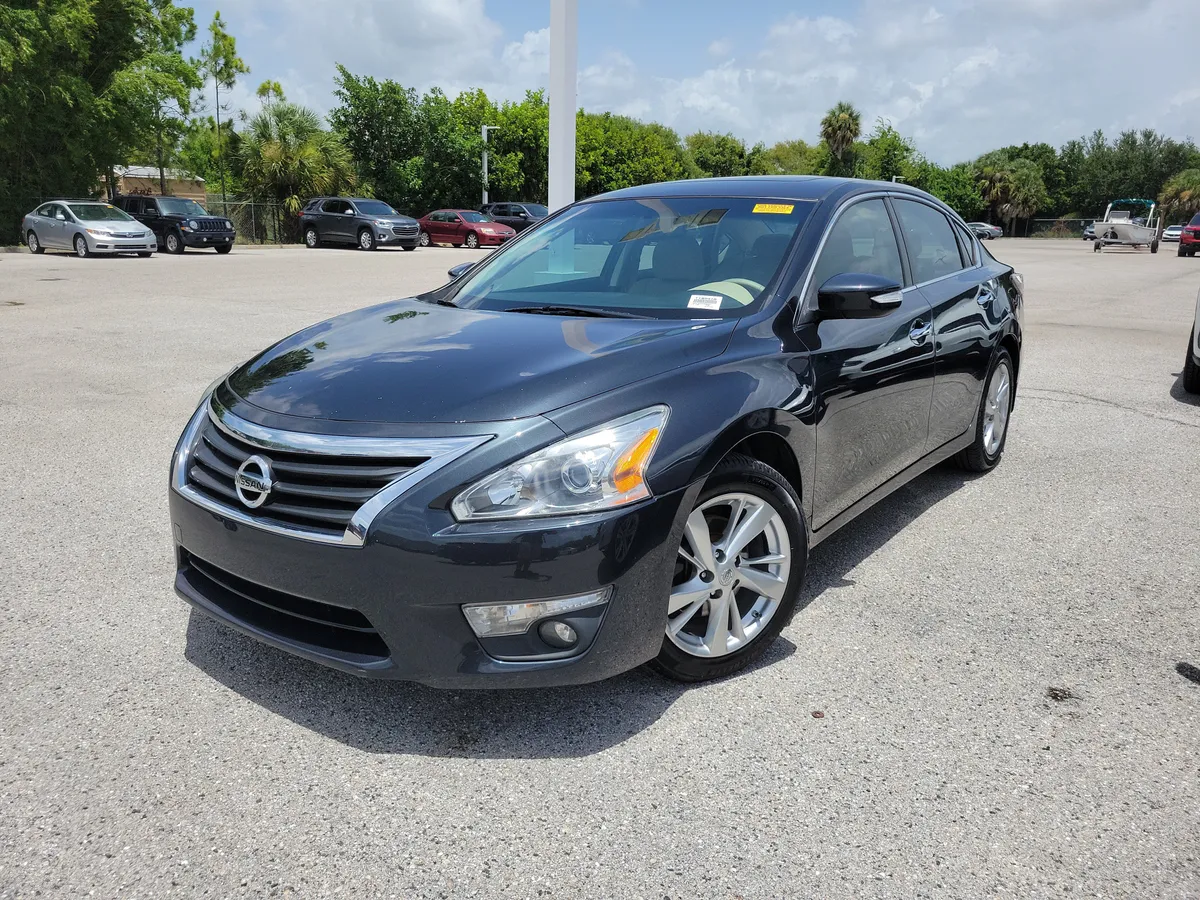 2015 Nissan Altima 2.5 SL thumbnail 4