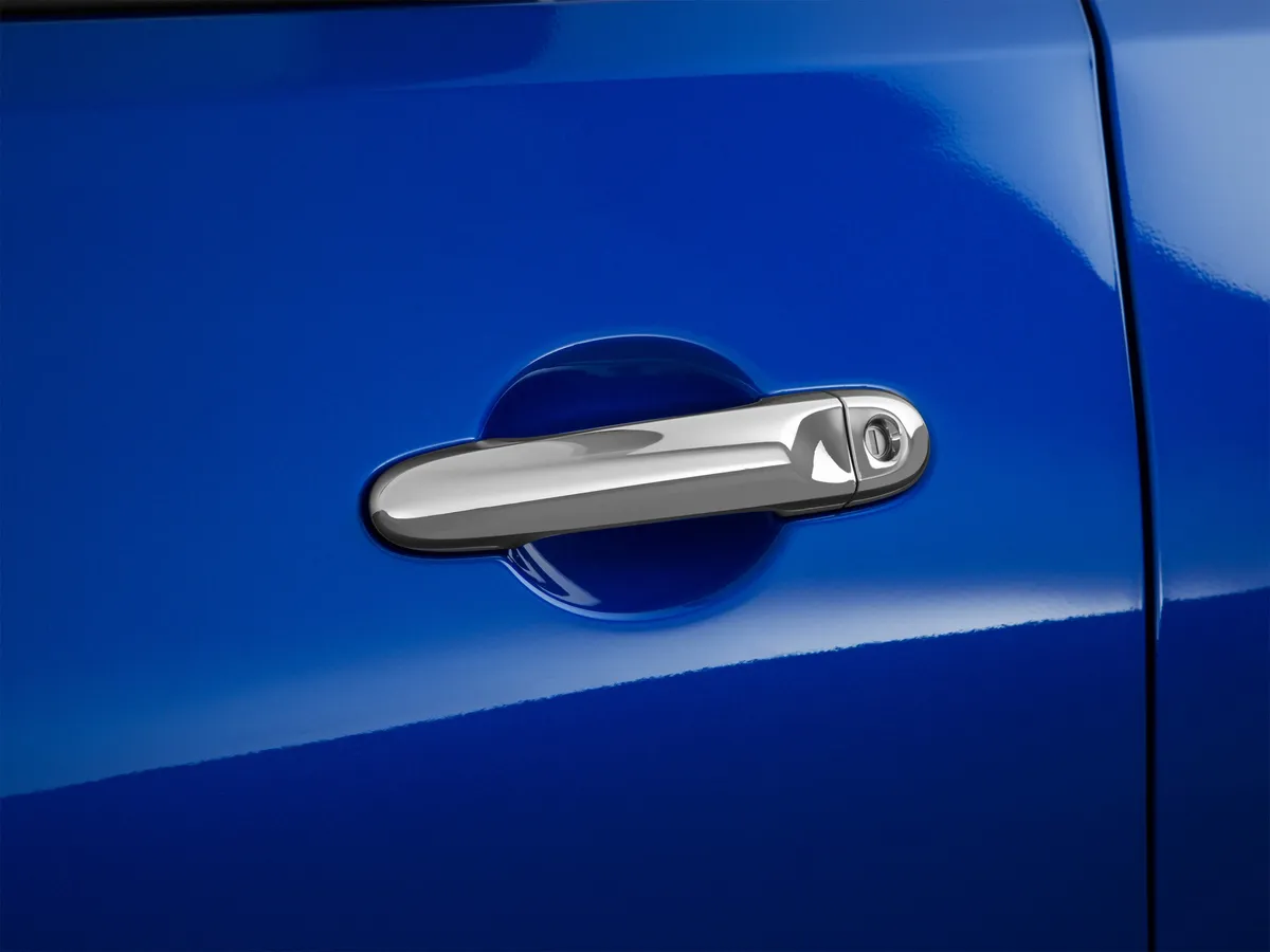 2015 Nissan Versa S Plus thumbnail 47