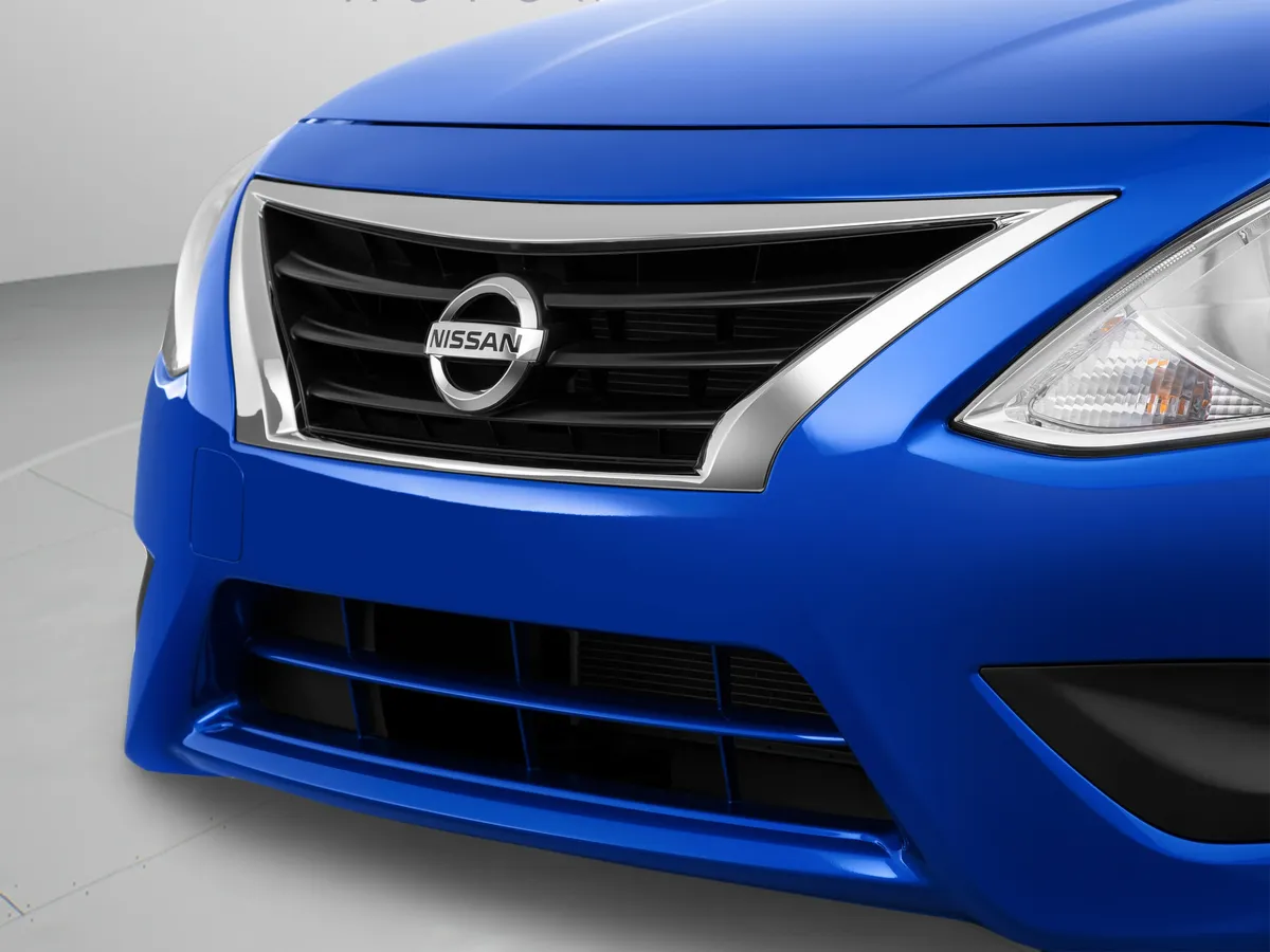 2015 Nissan Versa S Plus thumbnail 53
