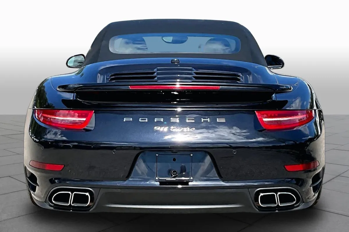 2015 Porsche 911 Turbo thumbnail 5