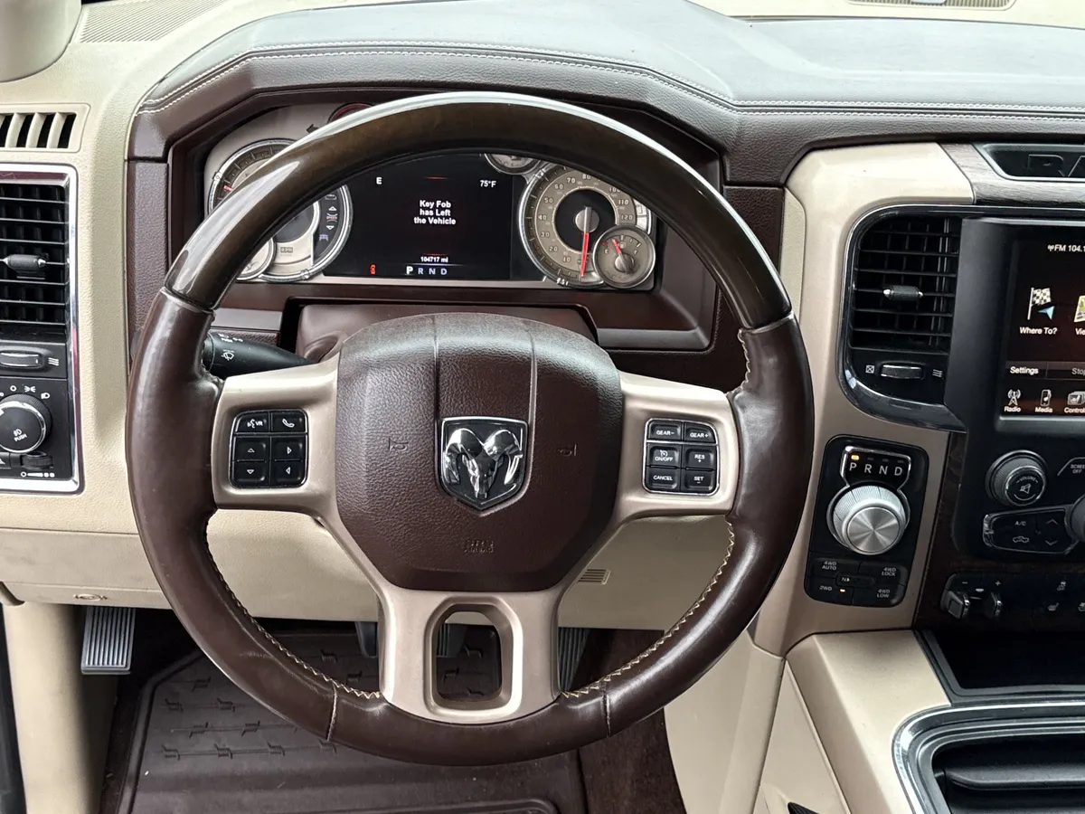 2015 Ram 1500 Laramie Longhorn thumbnail 22