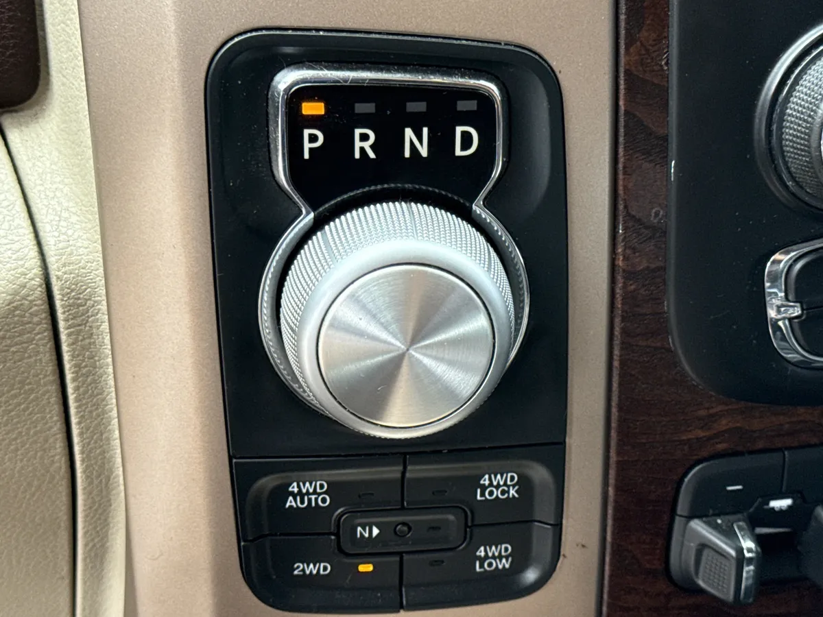 2015 Ram 1500 Laramie Longhorn thumbnail 28