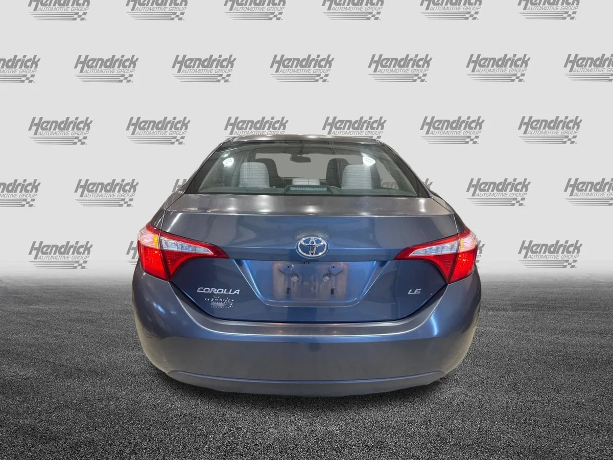 2015 Toyota Corolla LE thumbnail 5