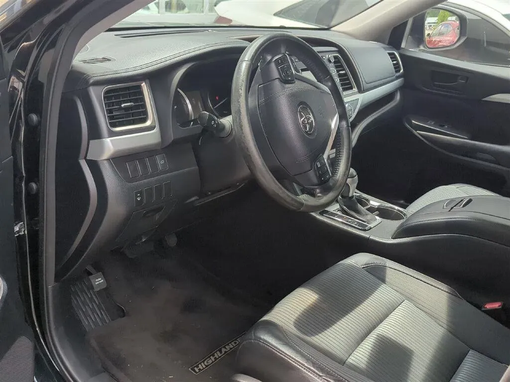 2015 TOYOTA HIGHLANDER LE thumbnail 5